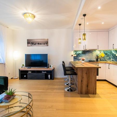 Flexible Selfcheckins 38 - Zagreb - Garage - Loggia - New - Luxury - Daire Dış mekan fotoğraf